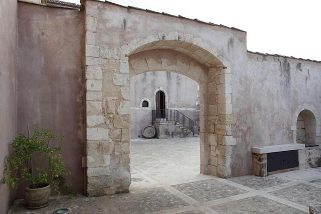 Eremo Madonna Delle Grazie Guest House Avola Exterior photo